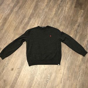 Men’s size large crew neck polo sweatshirt style